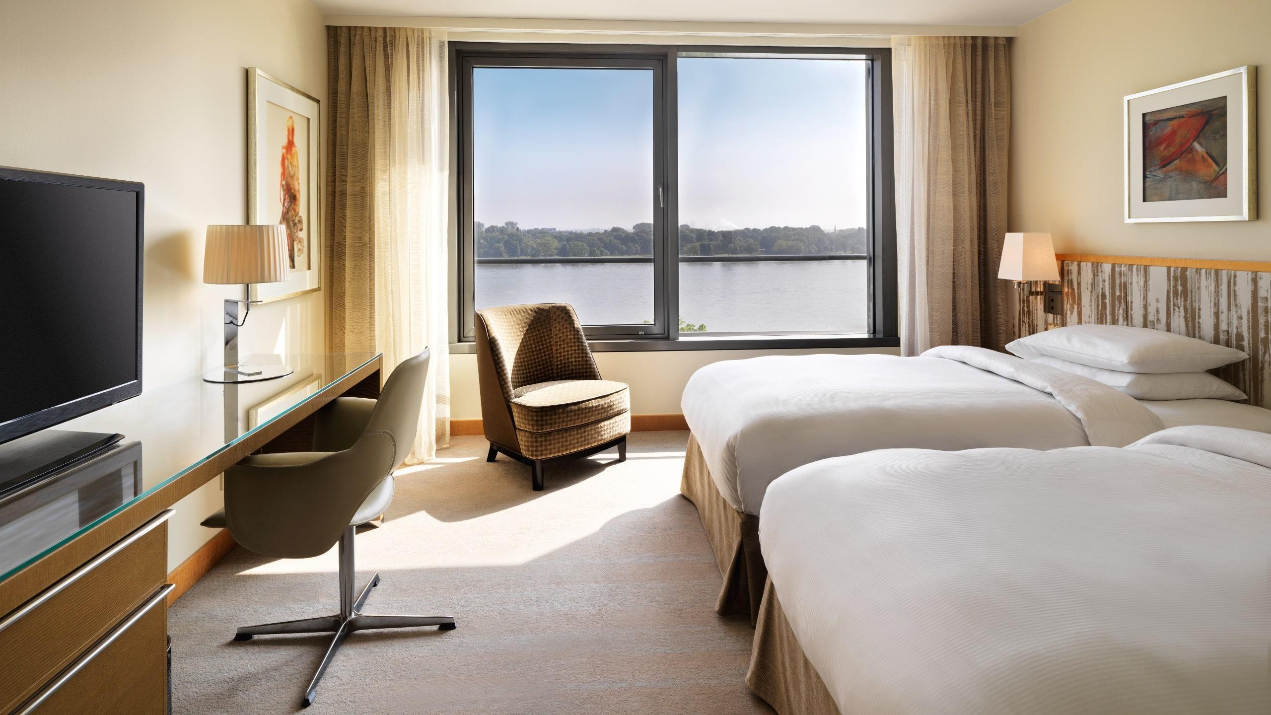 Hotel Hyatt Regency Maguncia Exterior foto A room at the hotel